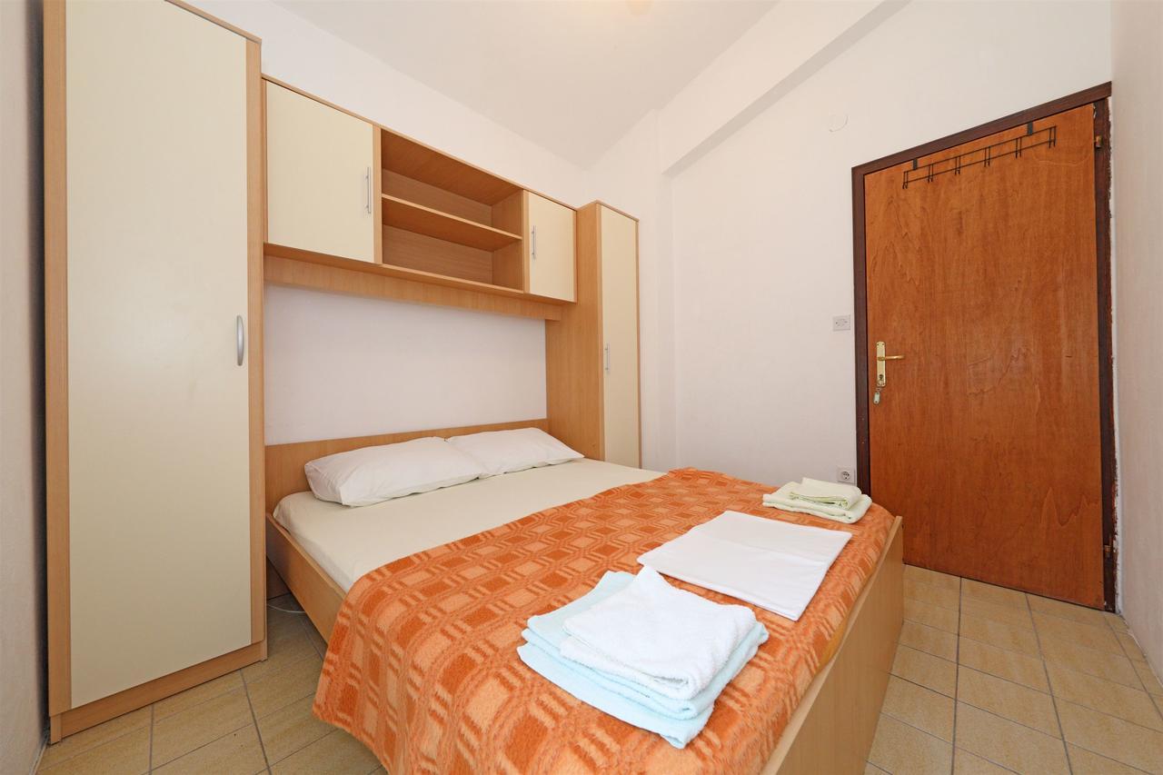 Rooms Jeriko Vodice Buitenkant foto