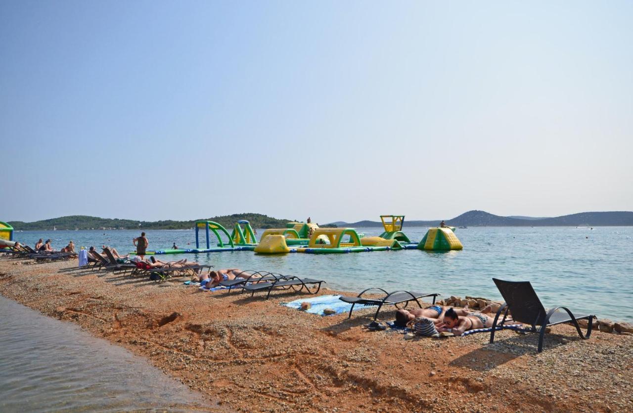 Rooms Jeriko Vodice Buitenkant foto